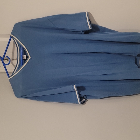 Gap Factory store blue V-neck shirt - Picture 2 of 2